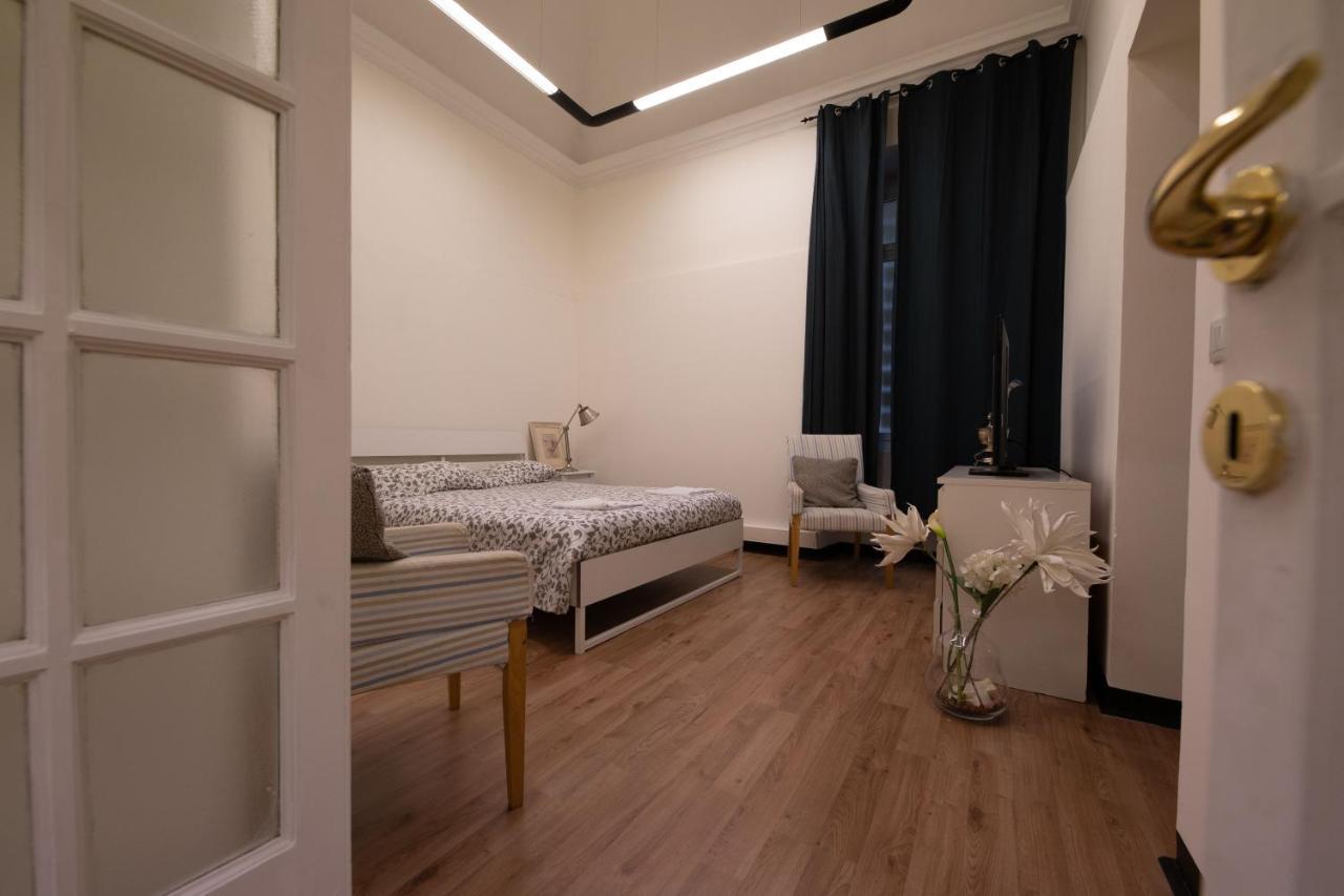 Guest House Palazzo Carmine Генуя Экстерьер фото